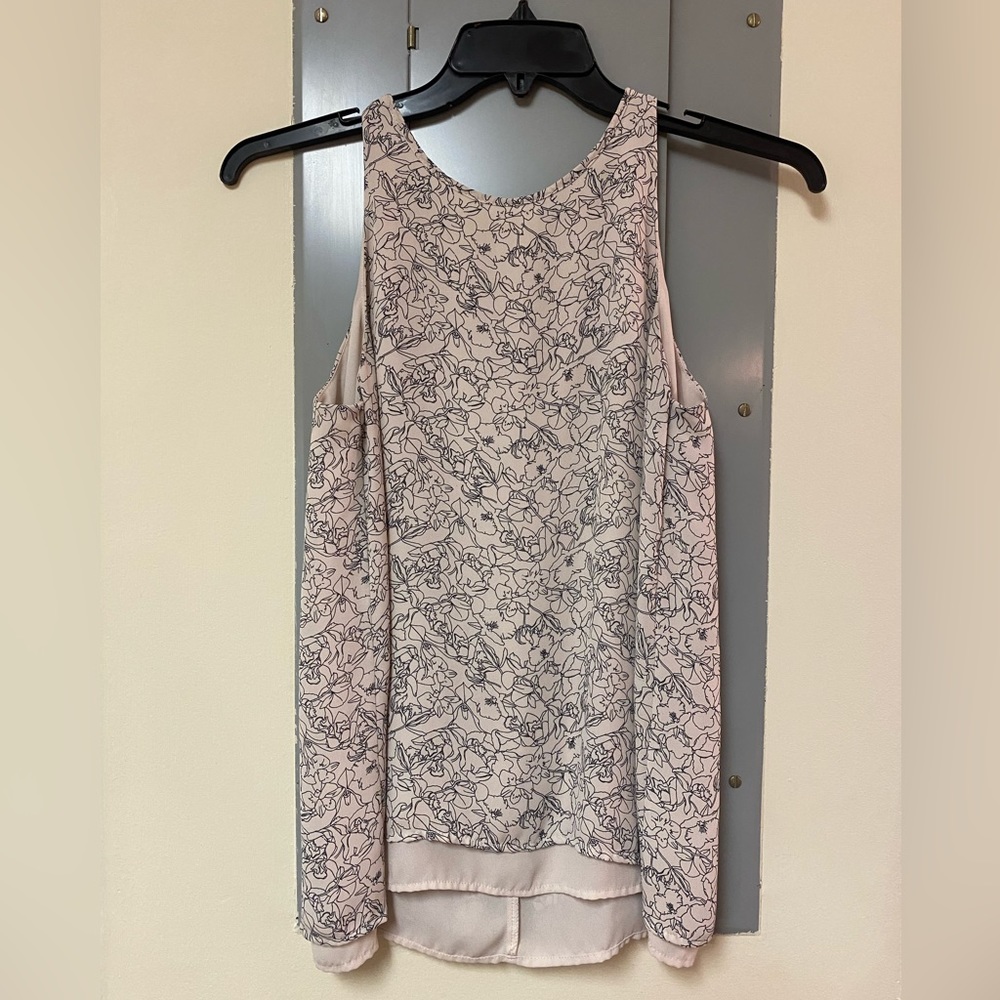 Light Pink/Cream Top w Black Floral Design